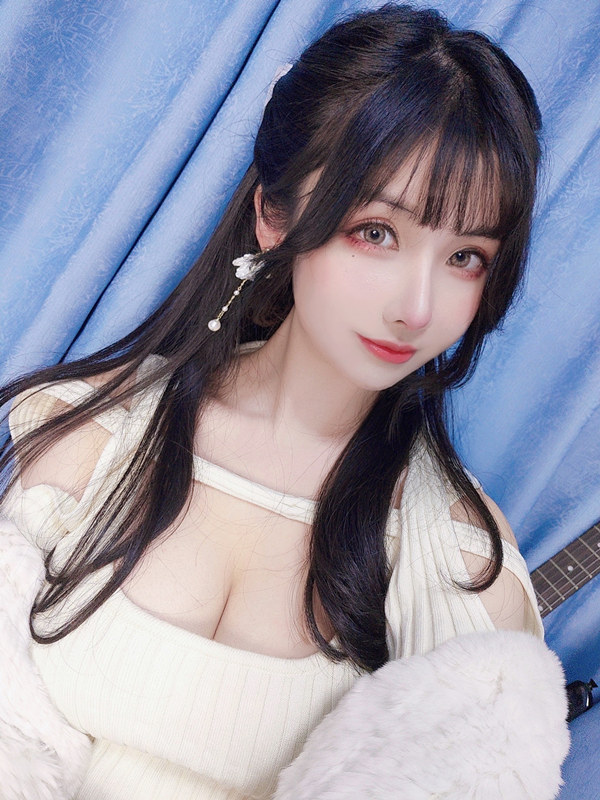 COS福利rioko凉凉子(肉扣热热子) – 元宵节特辑 [25P3V-169MB]